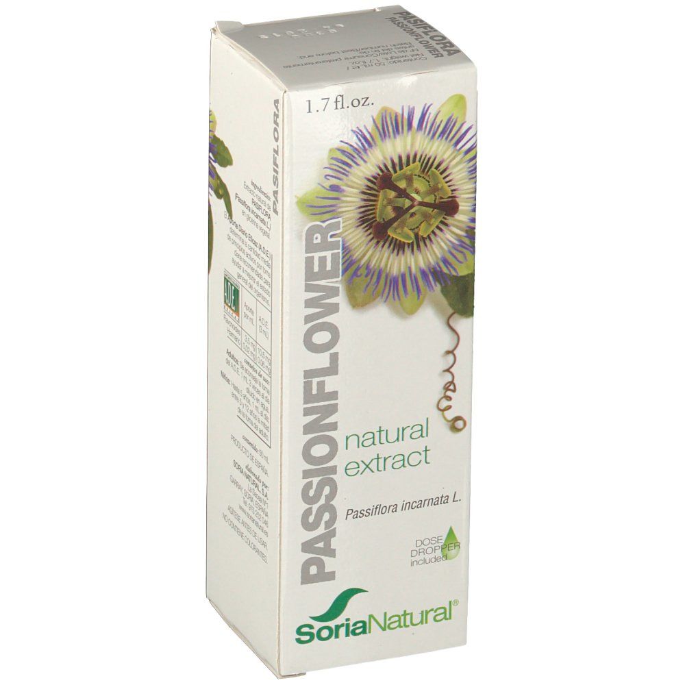 Scatola con immagine e testo. Scritta: PASSIONFLOWER natural extract. Marchio: Soria Natural. Contagocce incluso.