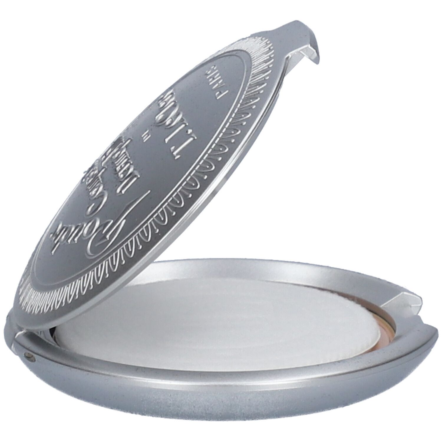 Cofanetto compatto argento aperto. Coperchio con incisioni e testo. Cipria visibile.