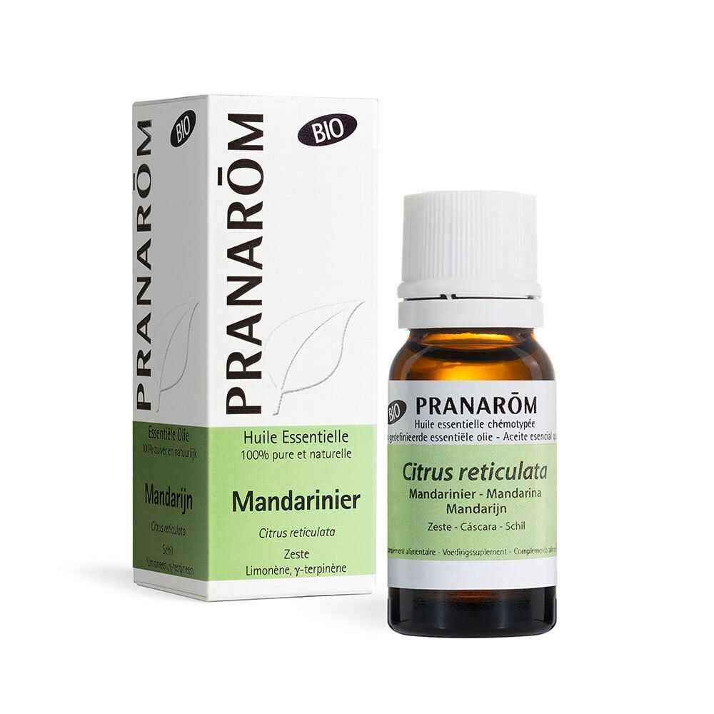 Flacone di vetro marrone, tappo bianco, scatola. Scritta: PRANAROM, Mandarino, BIO.