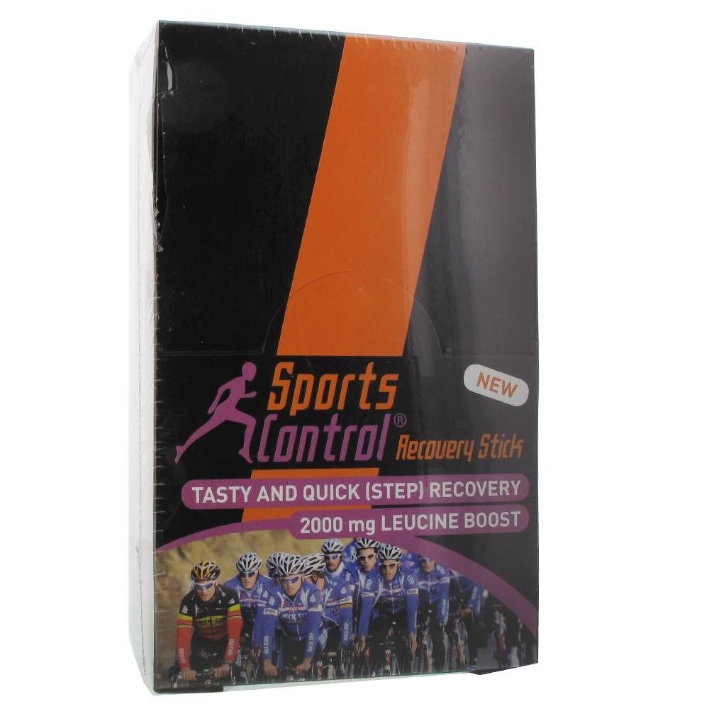 Confezione "Sports Control Recovery Sticks". Sfondo nero con striscia arancione e logo viola. Testo: "Tasty and Quick (Step) Recovery" e "2000 mg Leucine Boost".