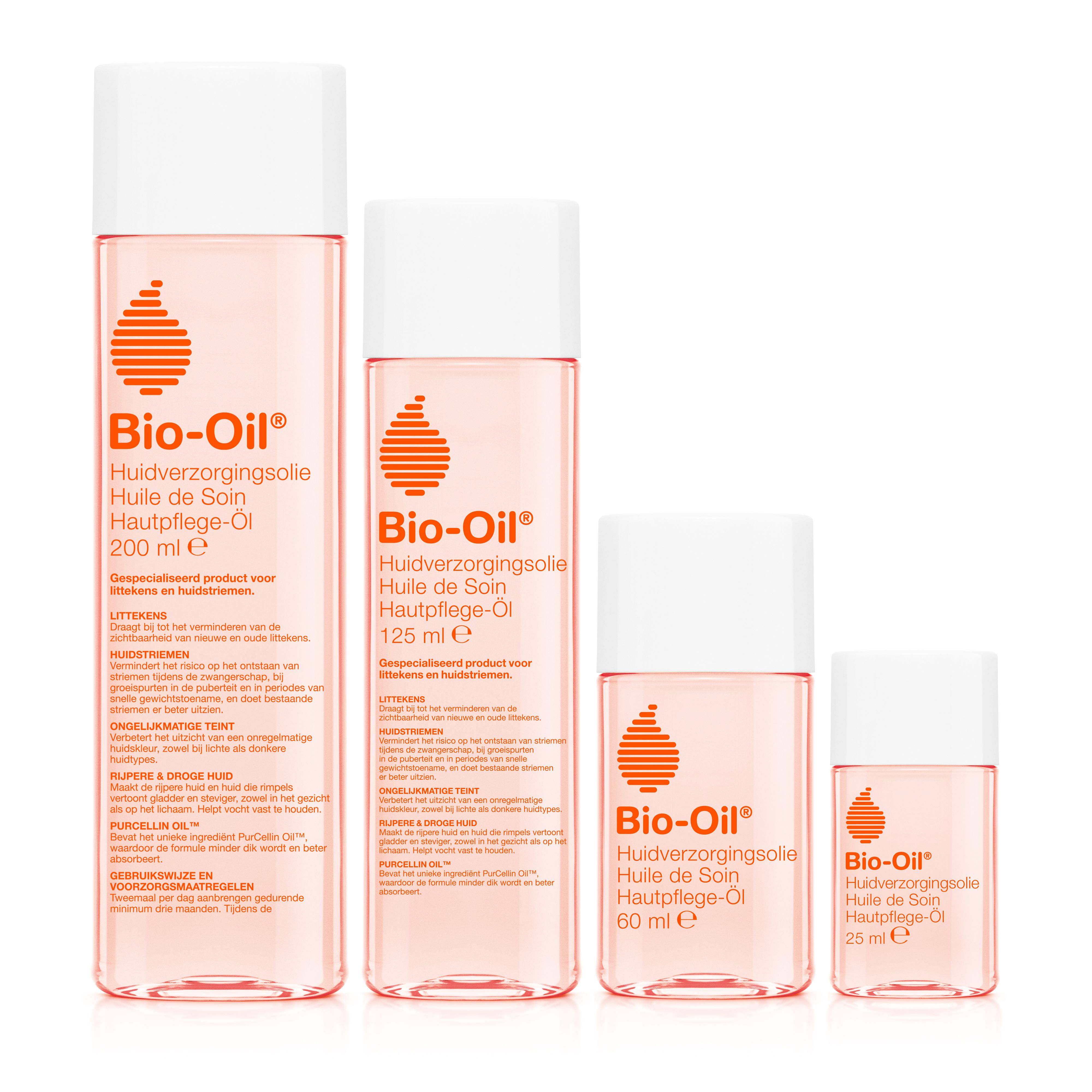 Quattro flaconi Bio-Oil. Diverse dimensioni, liquido rosa, tappo bianco. Scritta: Bio-Oil Huile de Soin.