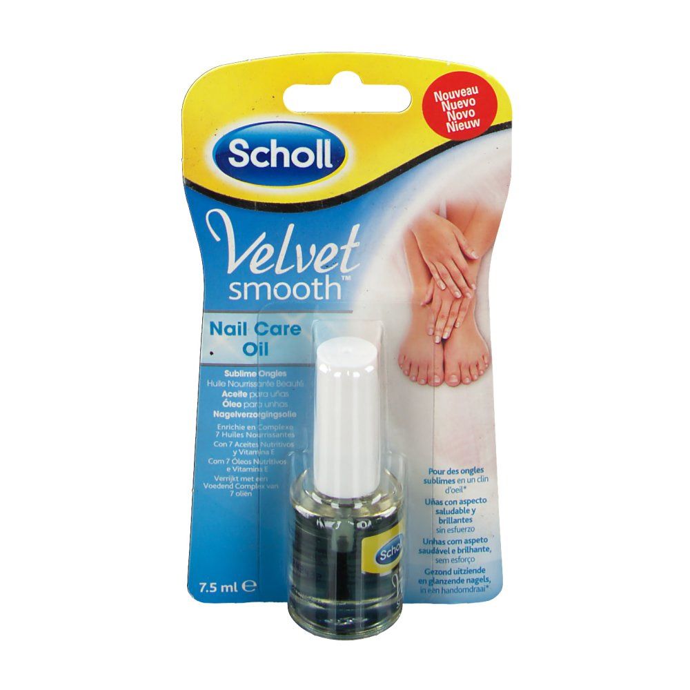 Olio per unghie Scholl Velvet Smooth in confezione. Flacone con tappo bianco. Scritta: Velvet Smooth Nail Care Oil.
