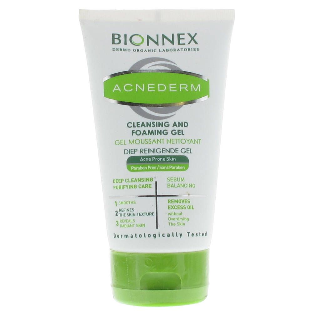 Tubo di gel detergente schiumogeno Bionnex Acnederm. Bianco, verde e argento. Testo: Acnederm, Cleansing and Foaming Gel, per pelli a tendenza acneica. Dermatologicamente testato.