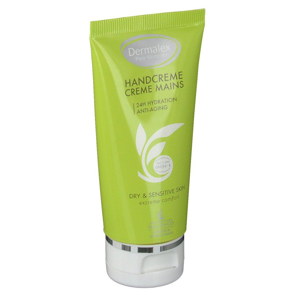 Tubo verde di crema mani. Scritta: Dermalex Pure Moments, Handcreme, 24h Hydration, Anti-aging. Per pelli secche e sensibili.