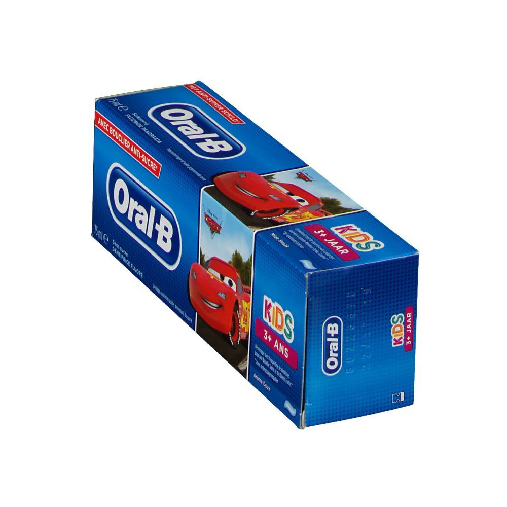 Confezione di dentifricio. Scatola blu con logo Oral-B e "KIDS 3+ ANS". Immagine di Saetta McQueen.