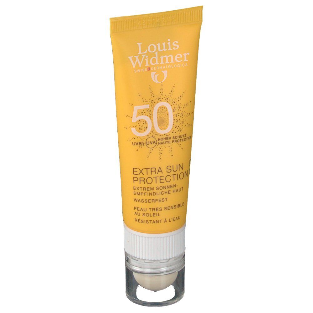 Tubo giallo Louis Widmer Extra Sonnenschutz SPF50. Applicatore bianco. Testo: 50, Extra Sun Protection, resistente all'acqua.