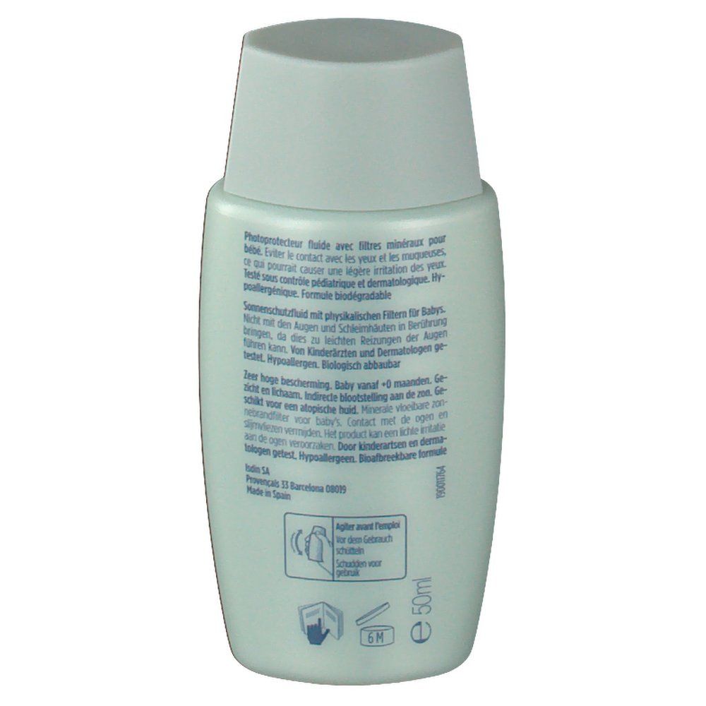 Retro del flacone di crema solare. Testo multilingue. Informazioni sull'uso e sugli ingredienti. 50 ml.