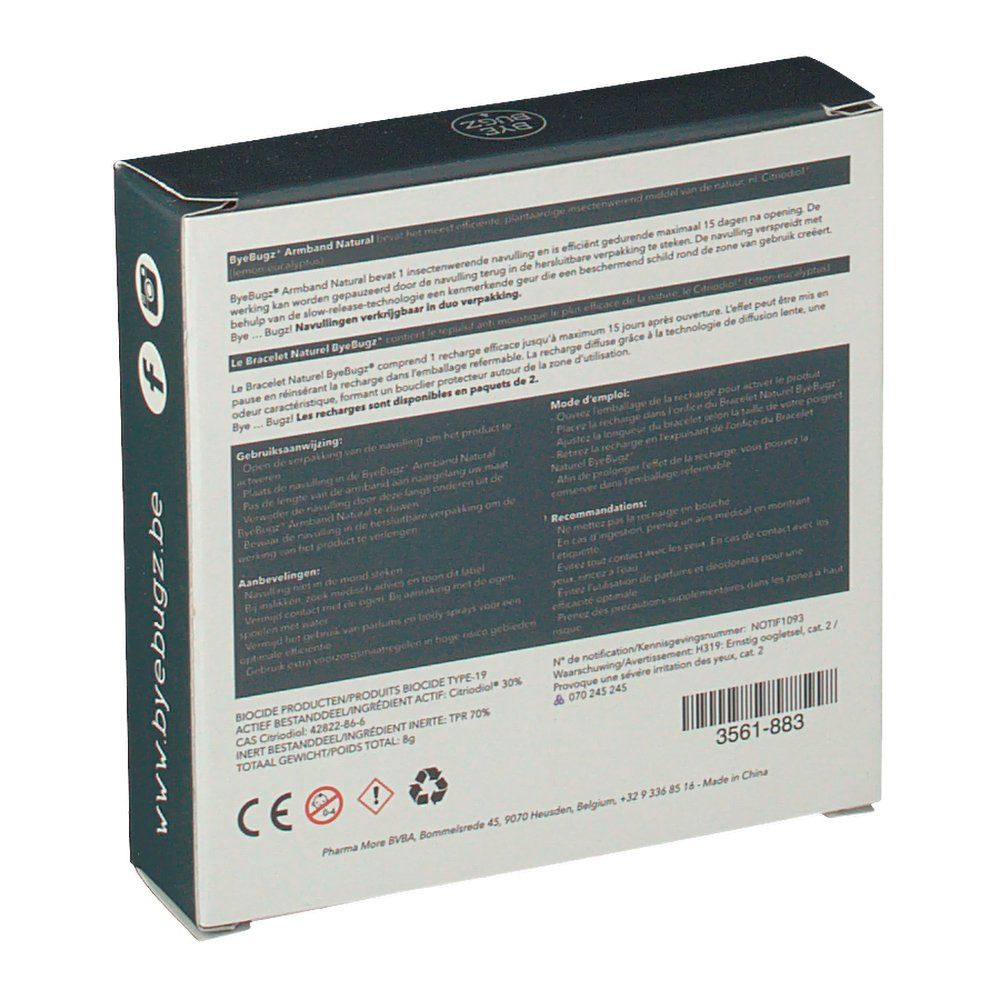 Retro della confezione con testo e informazioni. Contiene due ricariche ByeBugz. Testo: ByeBugz.