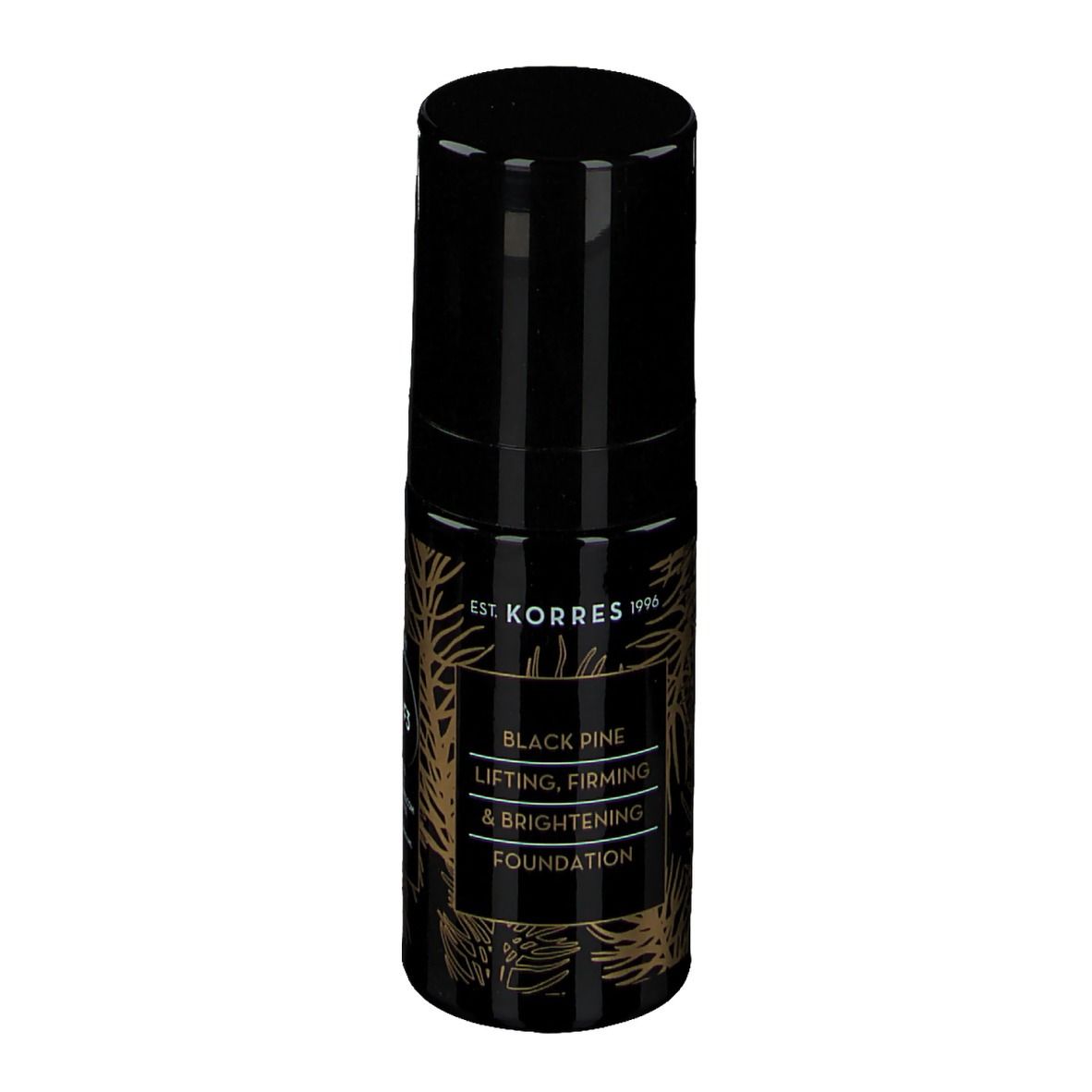 Fondotinta Korres Black Pine. Flacone cilindrico nero con tappo nero. Etichetta dorata.
