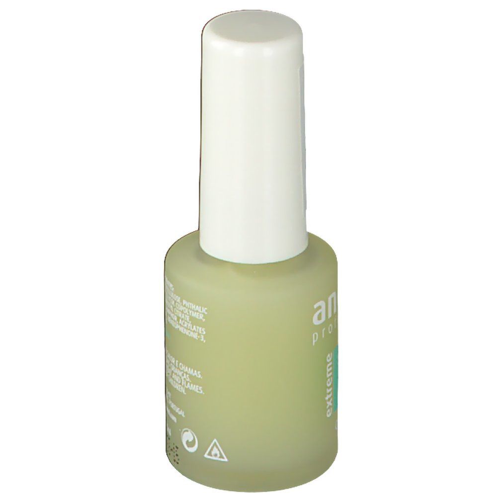 Flacone verde con tappo bianco. Scritta: Andreia professional extreme.
