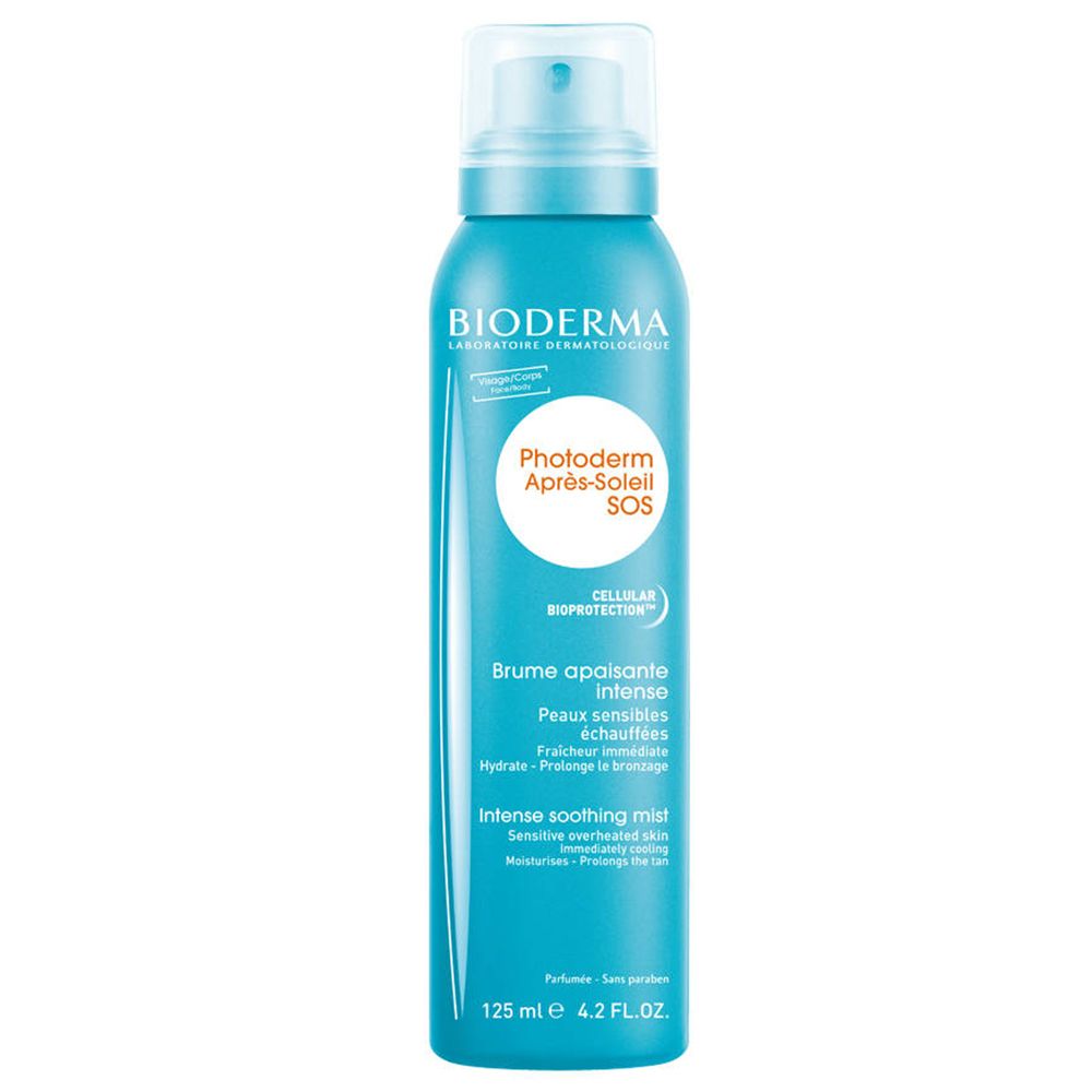 Spray blu BIODERMA. Scritta: Photoderm Après-Soleil SOS. Testo: Brume apaisante intense, Intense soothing mist. 125 ml.