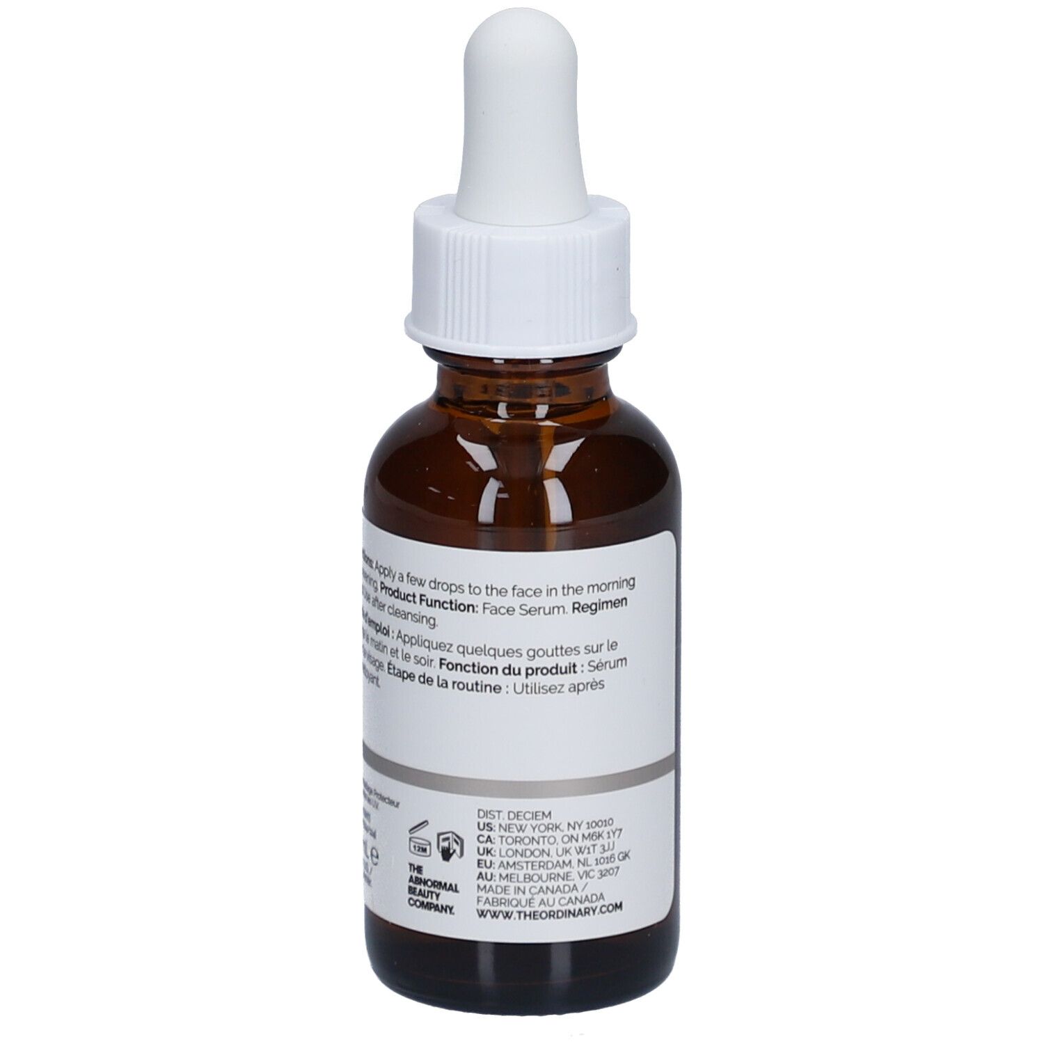 Flacone di vetro marrone con contagocce bianco. Etichetta con informazioni sul prodotto. Marca: The Ordinary. Siero GF 15% Solution.