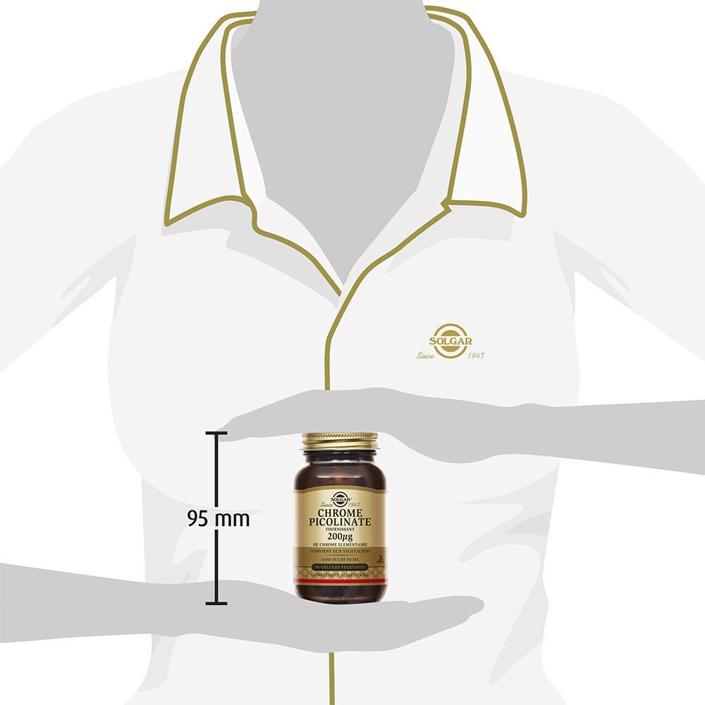 Flacone tenuto in mano. Misurazione di 95 mm. Etichetta del prodotto visibile.