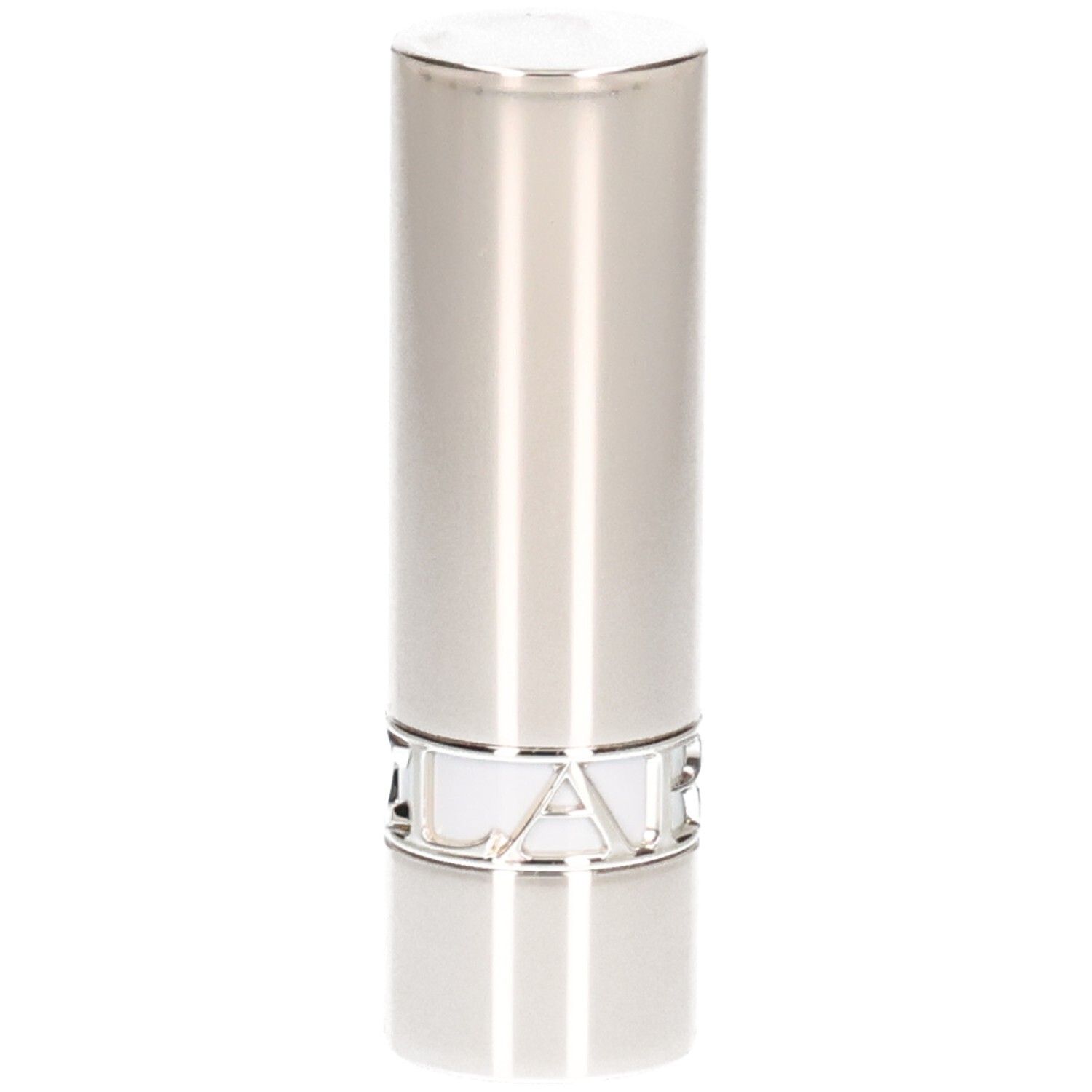 Tubo di rossetto argentato, superficie liscia con linee verticali.