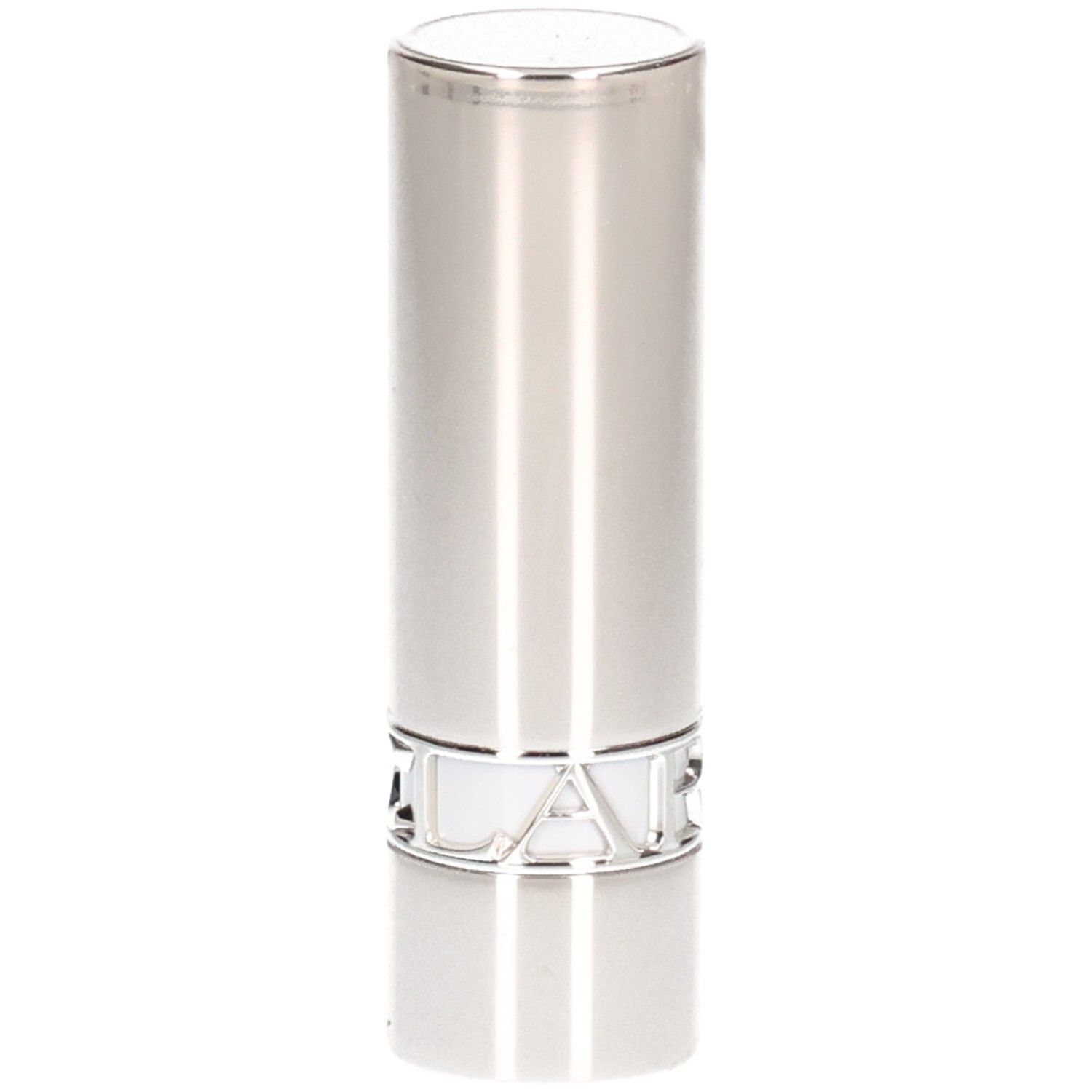 Tubo di rossetto argentato con linee verticali e un anello argentato.