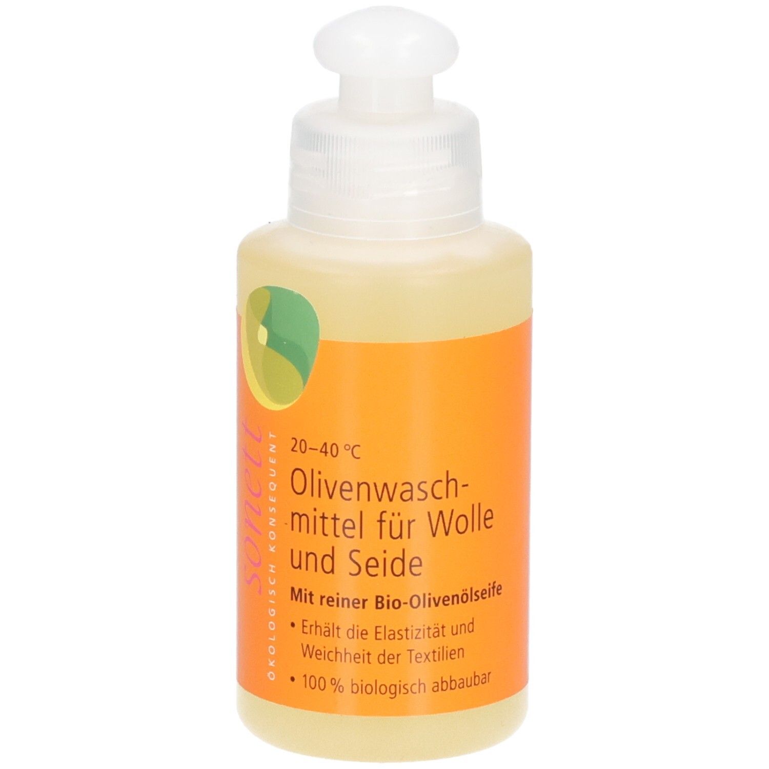 Flacone di detersivo all'oliva per lana e seta. Etichetta arancione con informazioni sul prodotto e logo.
