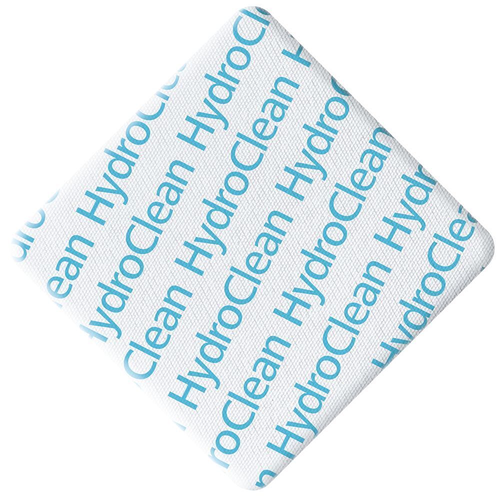 Medicazione quadrata con scritta HydroClean. Scritta azzurra.