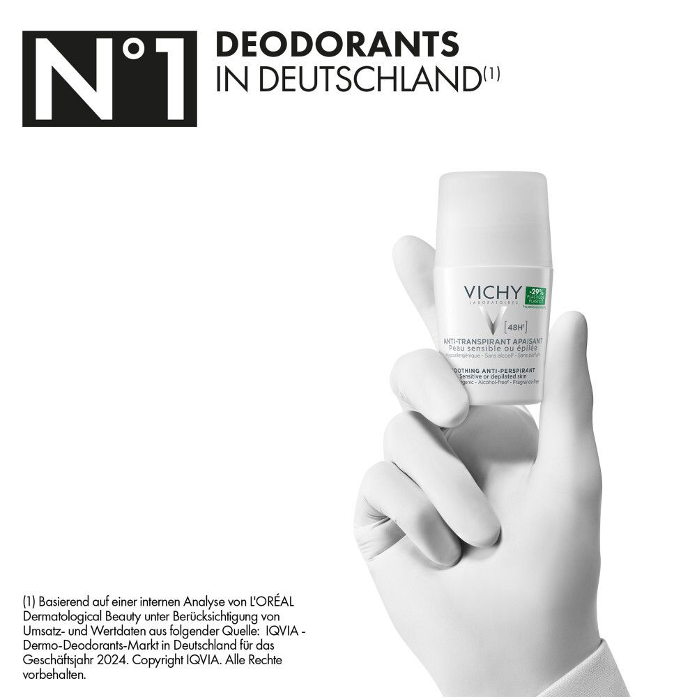 Mano che tiene un roll-on bianco. Testo: N.1 deodoranti in Germania. Logo Vichy visibile.