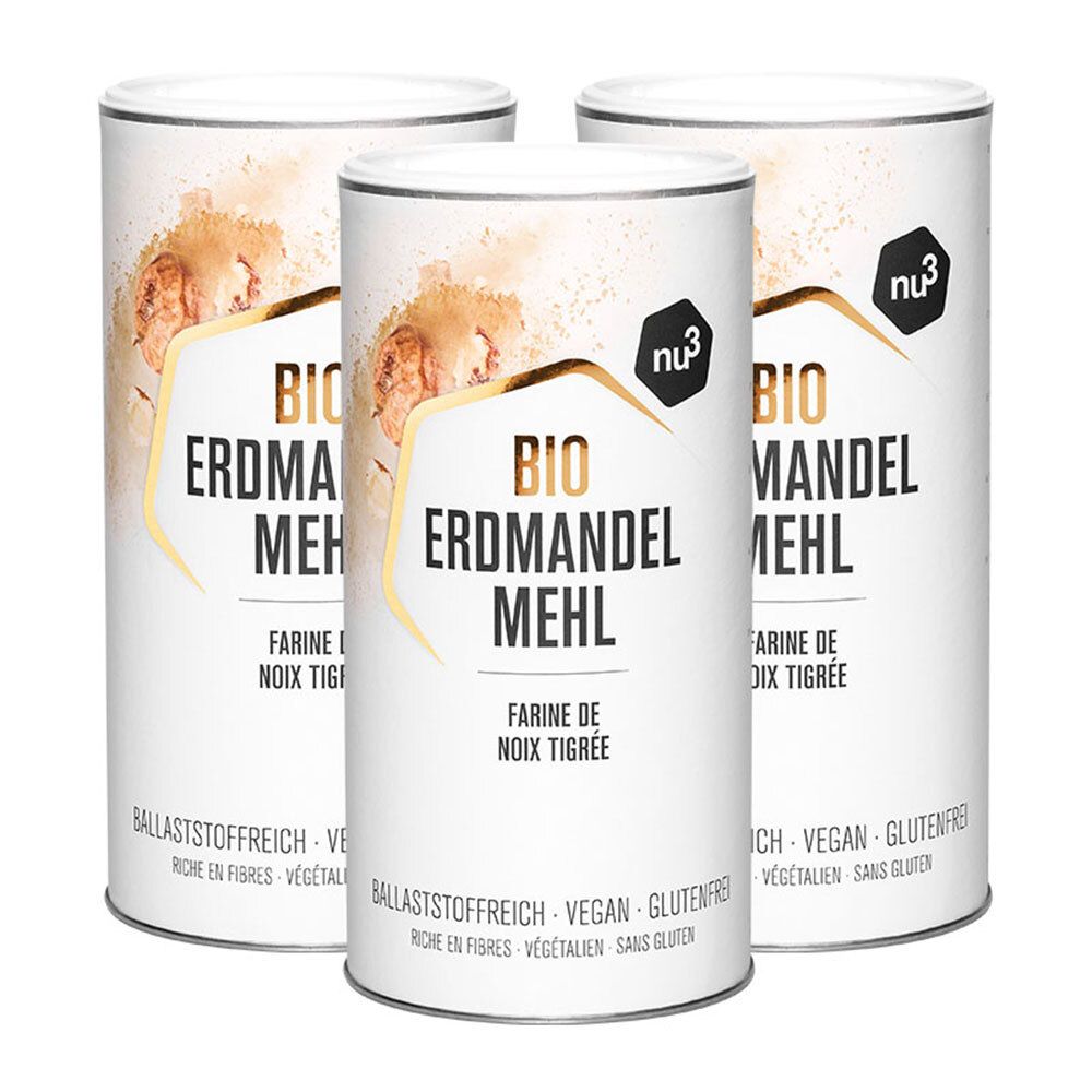 Tre barattoli di farina di zigolo dolce bio. Barattoli bianchi con dettagli dorati e nome del prodotto. Vegano, senza glutine.