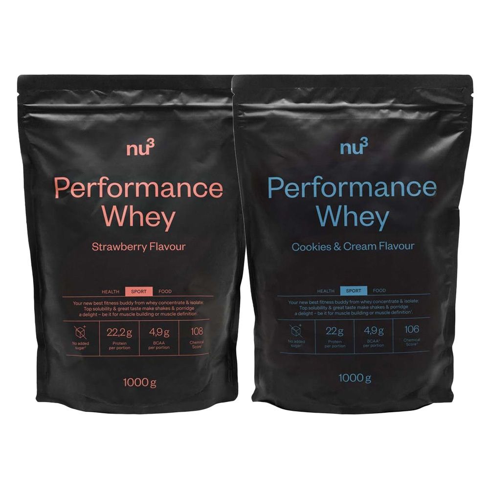 Due sacchetti di nu3 Performance Whey. Gusti fragola e biscotti e crema. Confezione nera con nome del prodotto e informazioni nutrizionali.
