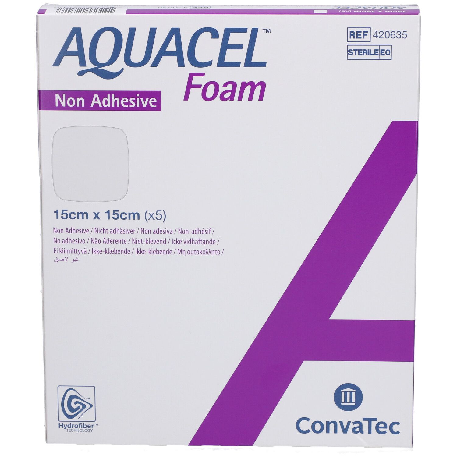 Confezione AQUACEL™ Foam, quadrata. Nome del prodotto, dimensioni 15x15 cm e marchio Convatec ben visibili.