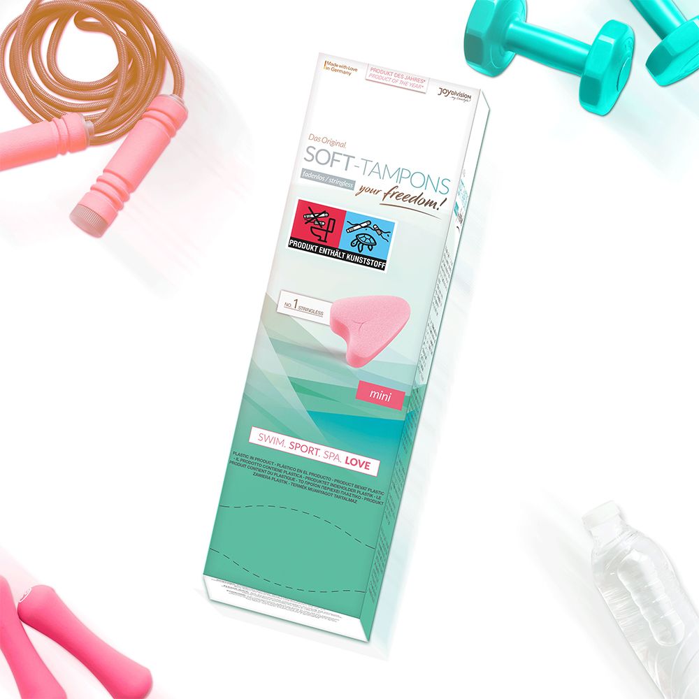 Confezione di Soft-Tampons mini. Tampone rosa, manubri e corda per saltare sullo sfondo. Testo: SWIM SPORT SPA LOVE.