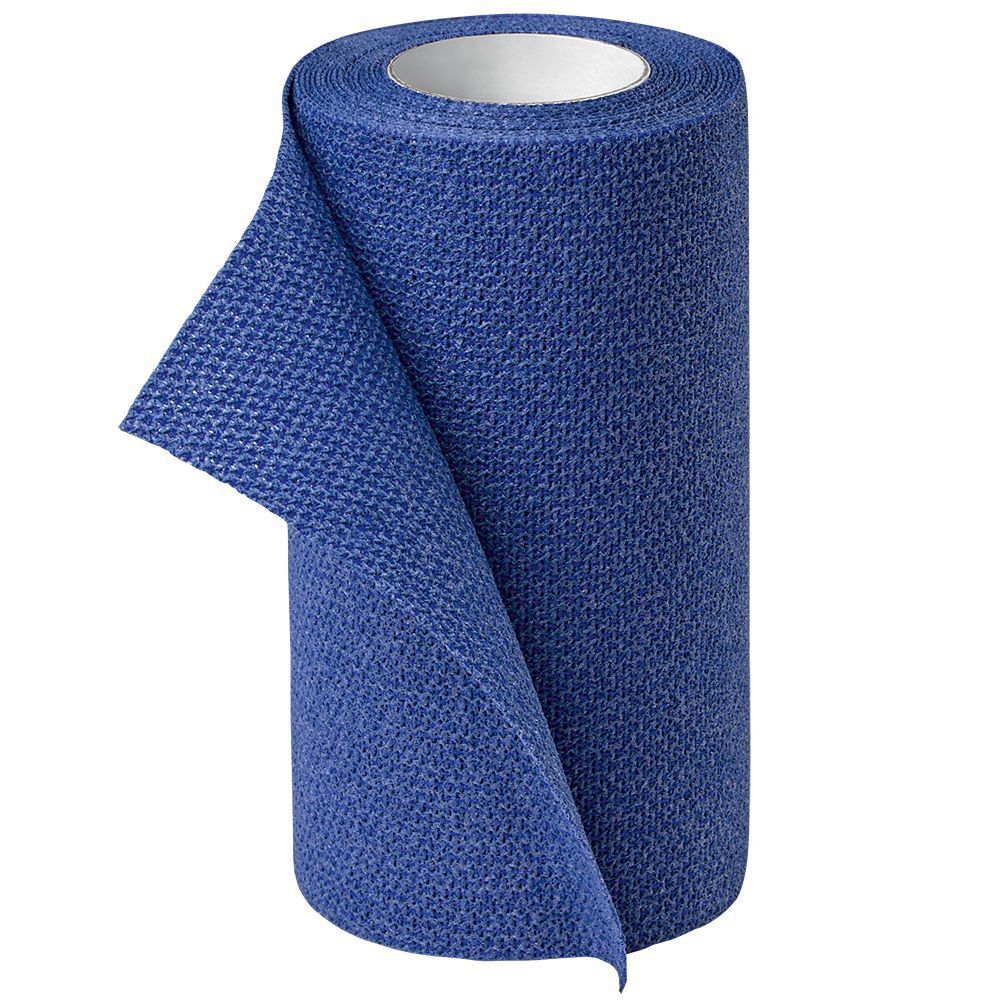 Benda blu arrotolata. Tessuto a trama. Estremità libera della benda arrotolata.