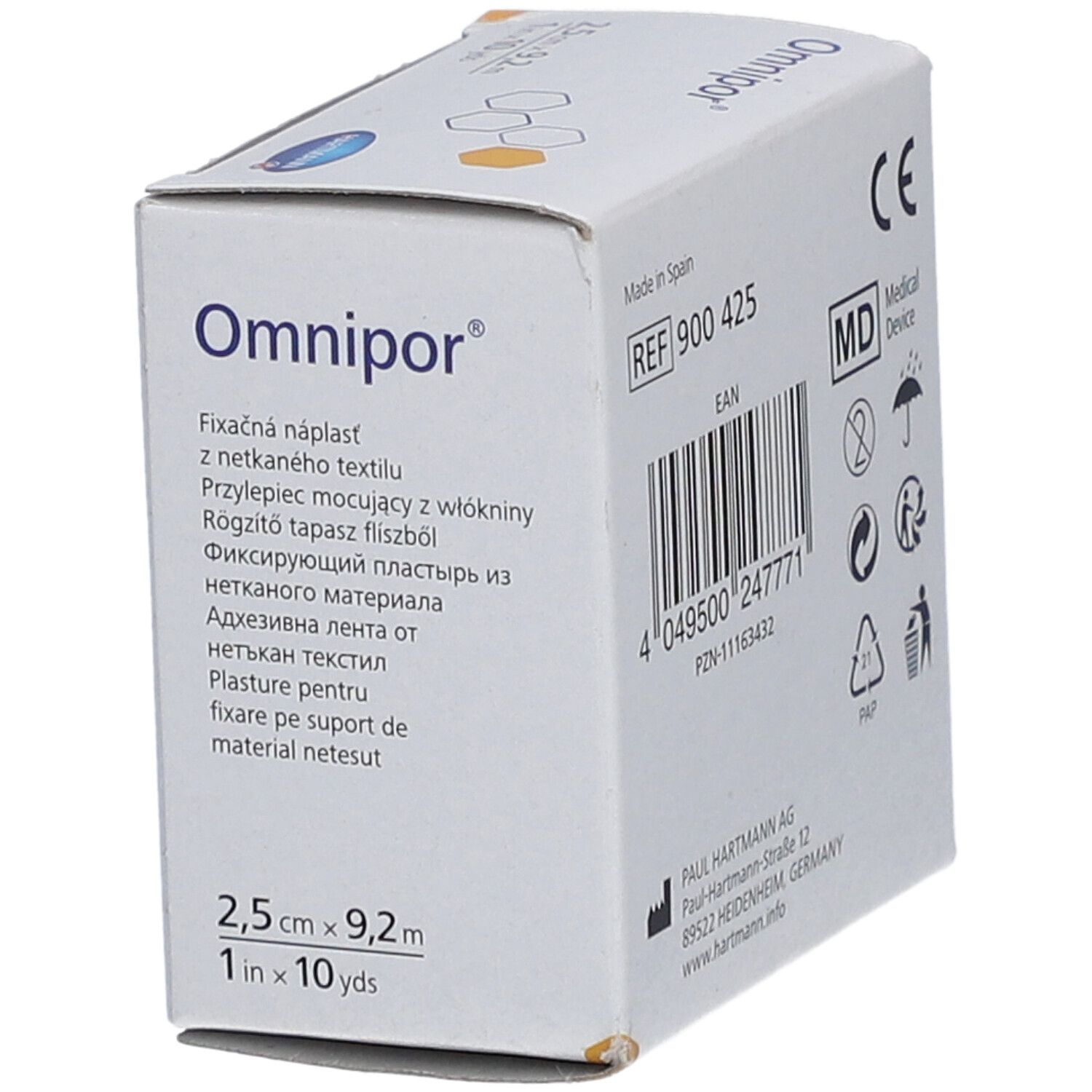 Scatola di cerotto Omnipor®. Scritte: nome prodotto, dimensioni 2,5 cm x 9,2 m, logo Hartmann. Rotolo di cerotto visibile.