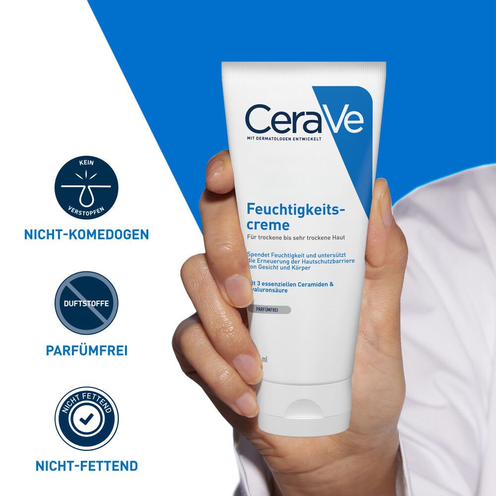 Tubo bianco di crema idratante CeraVe in mano. Testo: Non comedogenico, senza profumo, non grasso. Logo blu.