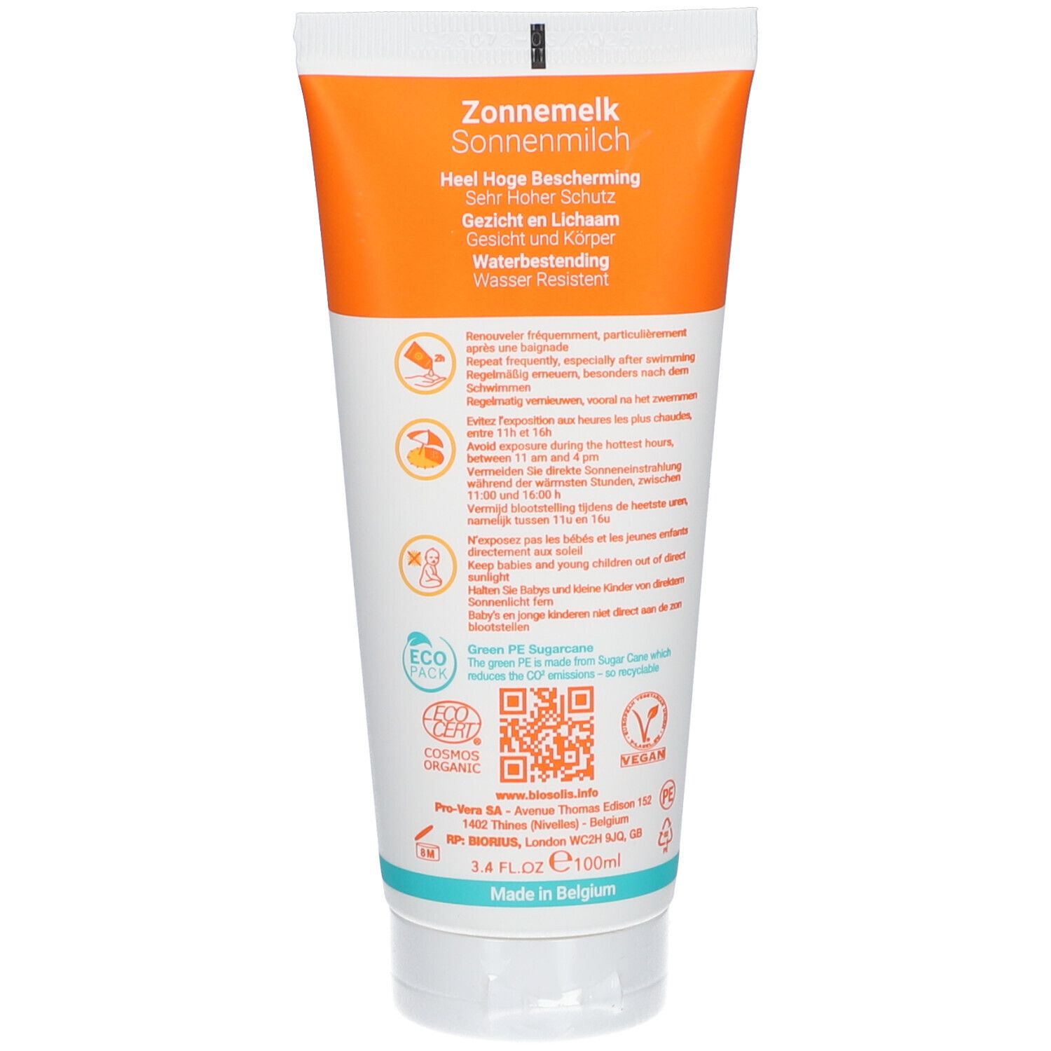 Retro del tubo di Sun Milk Kids. Testo multilingue. Loghi: ECO, COSMOS ORGANIC, Vegan. Codice QR e informazioni.