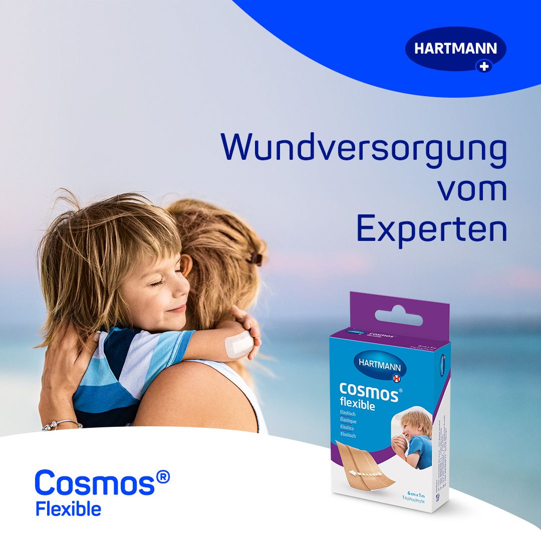Confezione di HARTMANN cosmos® flexible. Bambino abbraccia persona con cerotto. Testo: Cura delle ferite da un esperto.
