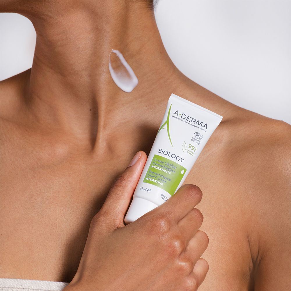 A-Derma BIOLOGY crema leggera idratante dermatologica, 40ml. 99% ingredienti di origine naturale, certificata COSMOS ORGANIC.