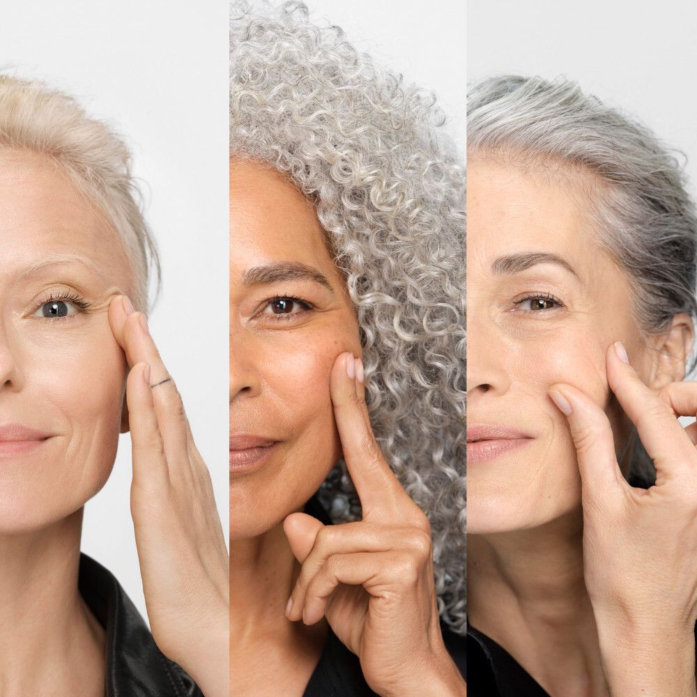 Tre donne si toccano il viso. Testo: Dermatologicamente testato.