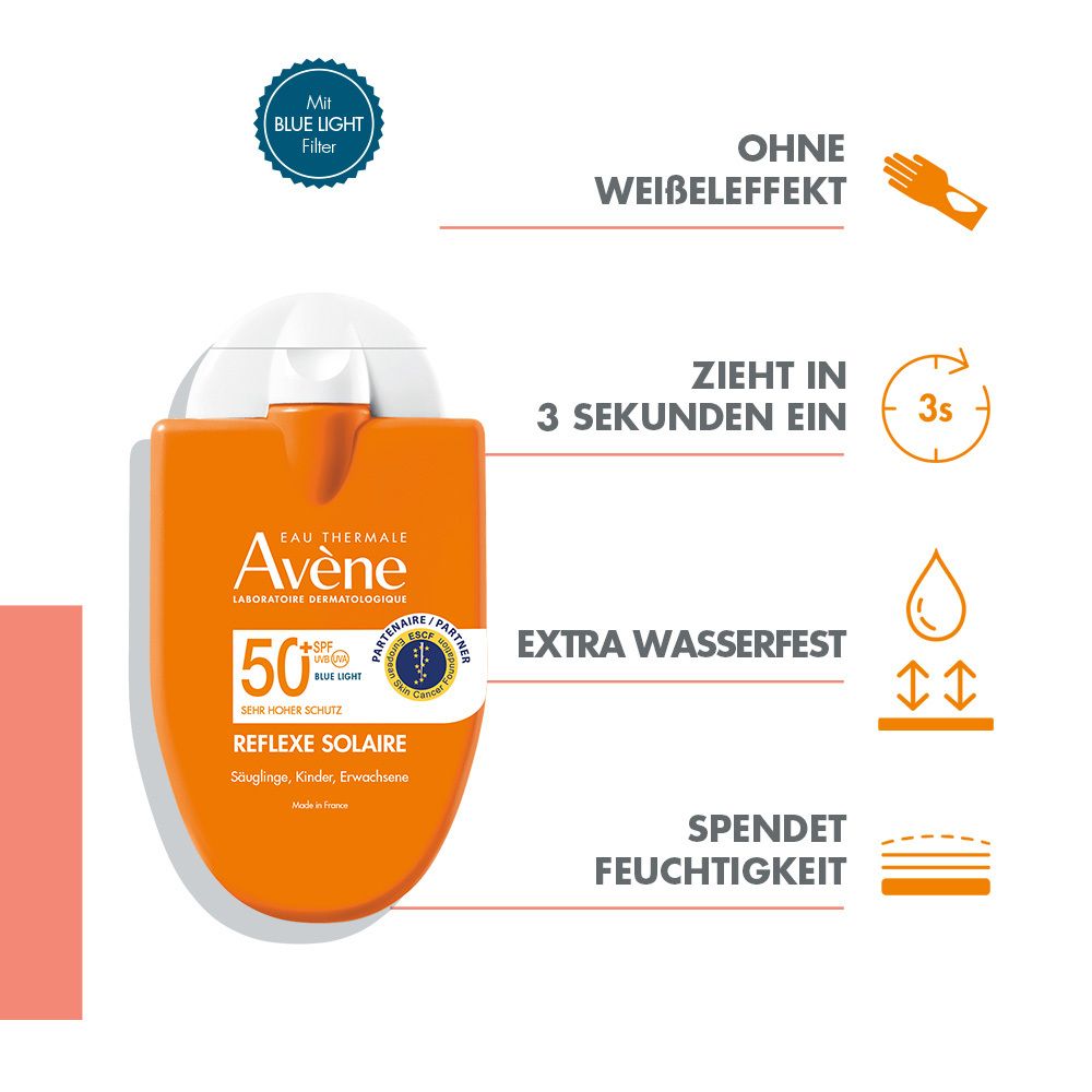 Flacone arancione con tappo bianco. Testo: Eau Thermale Avène, 50+ SPF, Réflexe Solaire. Extra resistente all'acqua. Idrata.