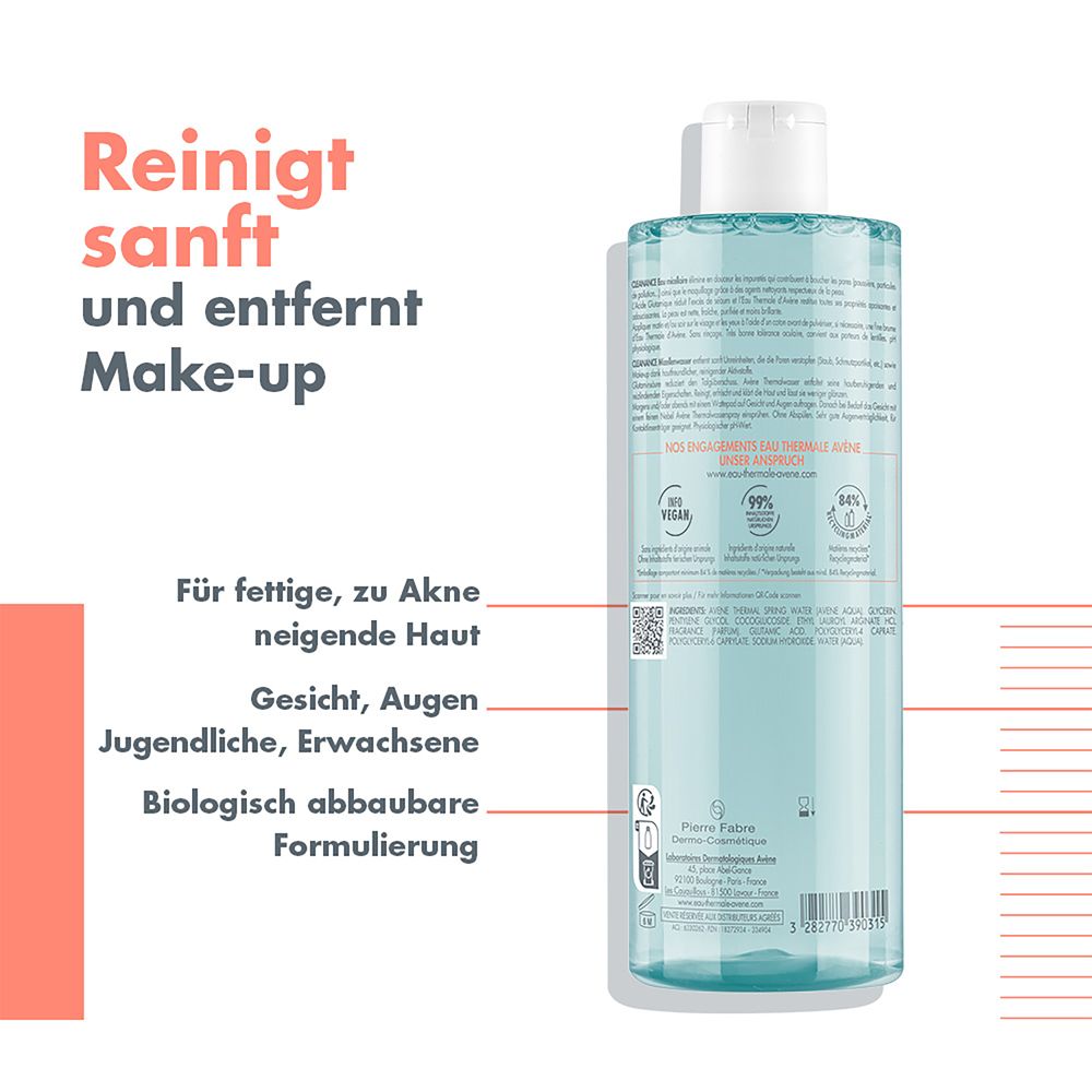 Flacone di acqua micellare trasparente, etichettato per pelli grasse e a tendenza acneica.
