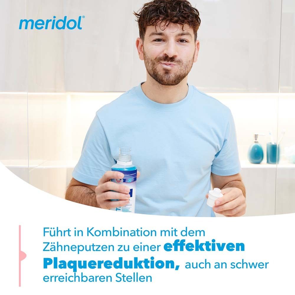 Gocce blu. Testo: Una formula lenitiva che agisce come un balsamo per i problemi gengivali.