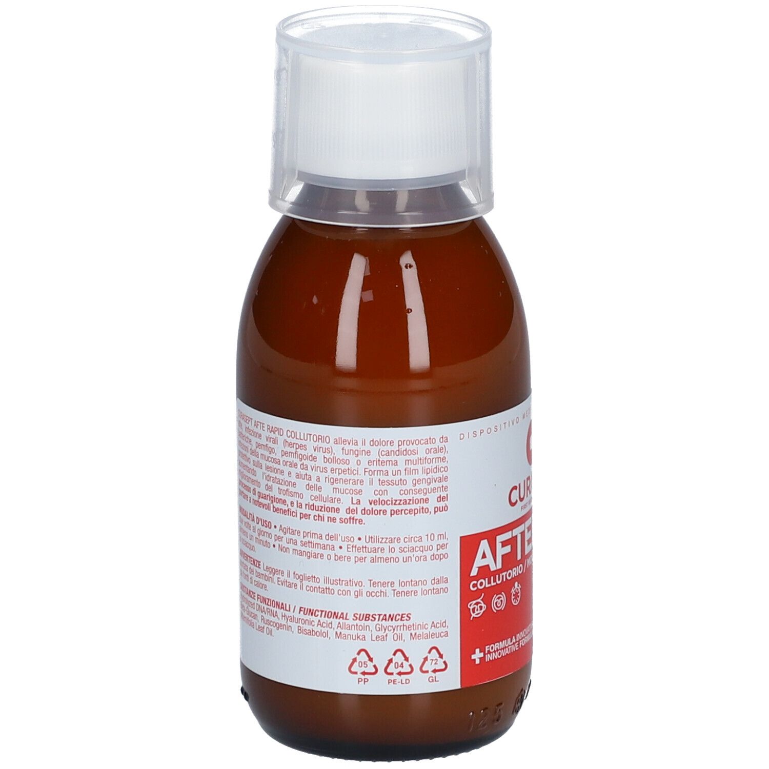 Liquido marrone in bottiglia con tappo bianco. Scritta e testo sull'etichetta.