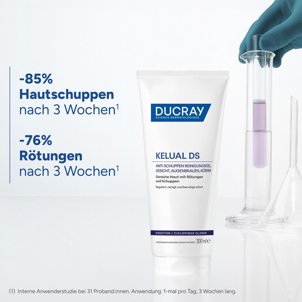 Tubo Gel Ducray Kelual DS con attrezzature di laboratorio. Testo: -85% desquamazione dopo 3 settimane, -76% rossori dopo 3 settimane.