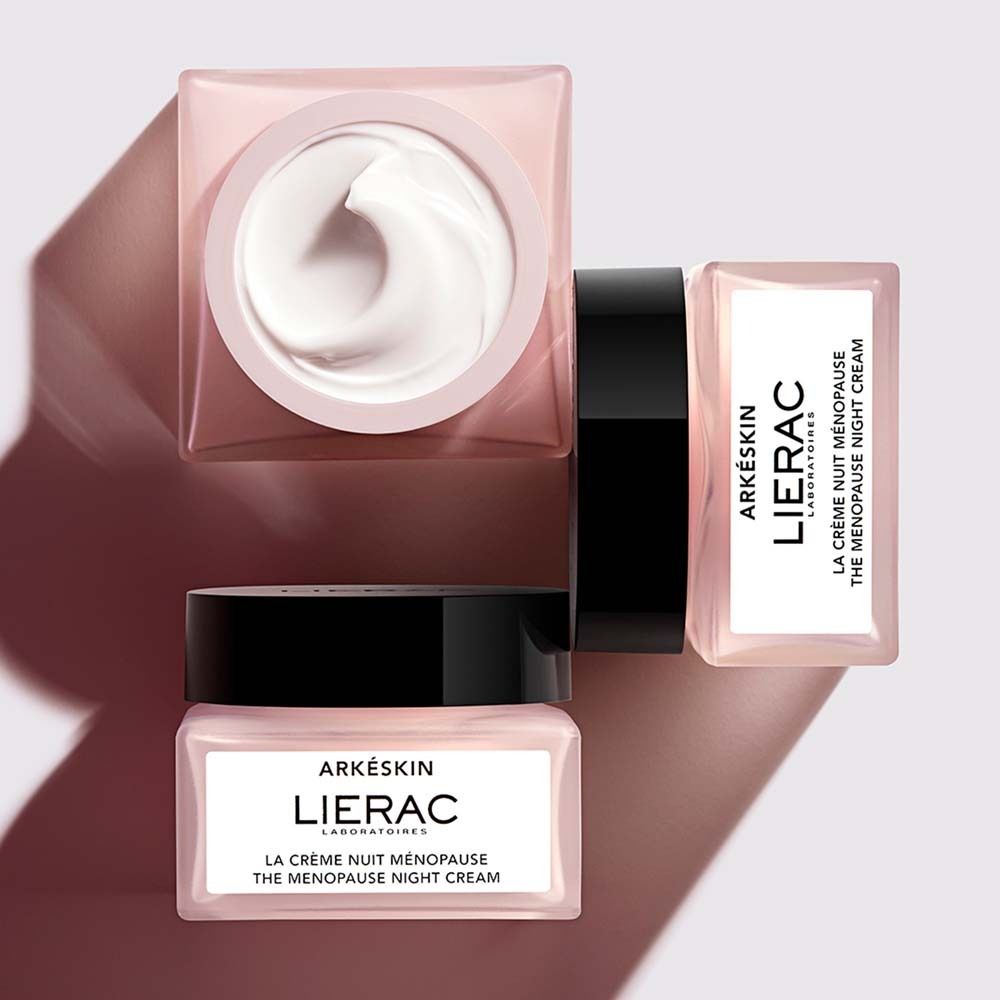 Più vasetti e confezione. Scritta: Arkéskin, Lierac, La Crème Nuit Ménopause, The Menopause Night Cream.