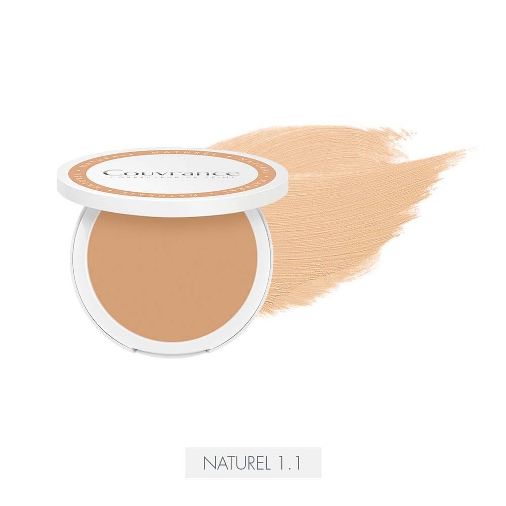 Cipria compatta beige chiaro con coperchio apribile. Marca Couvrance, tonalità Naturel 1.1.