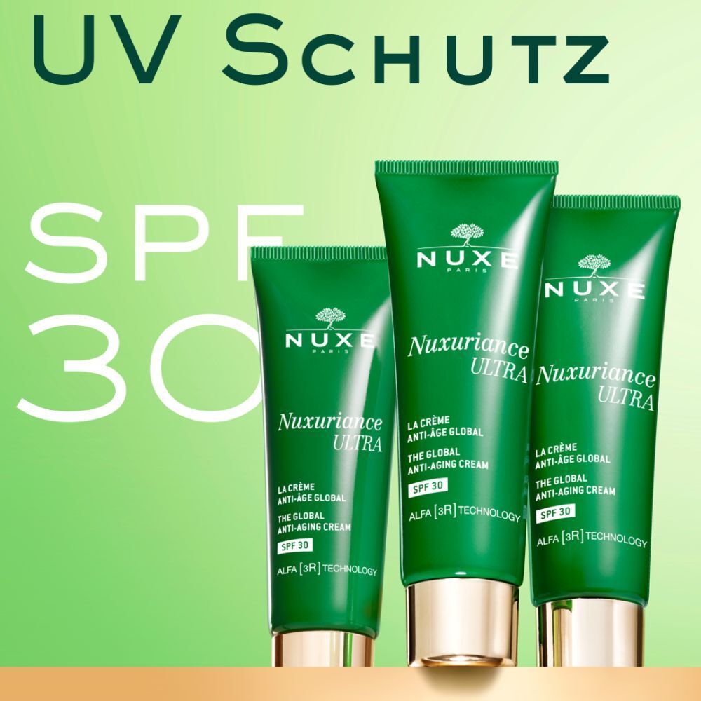 Tre tubi verdi con testo bianco. NUXE, Nuxuriance Ultra, crema anti-età, SPF 30. Protezione UV.