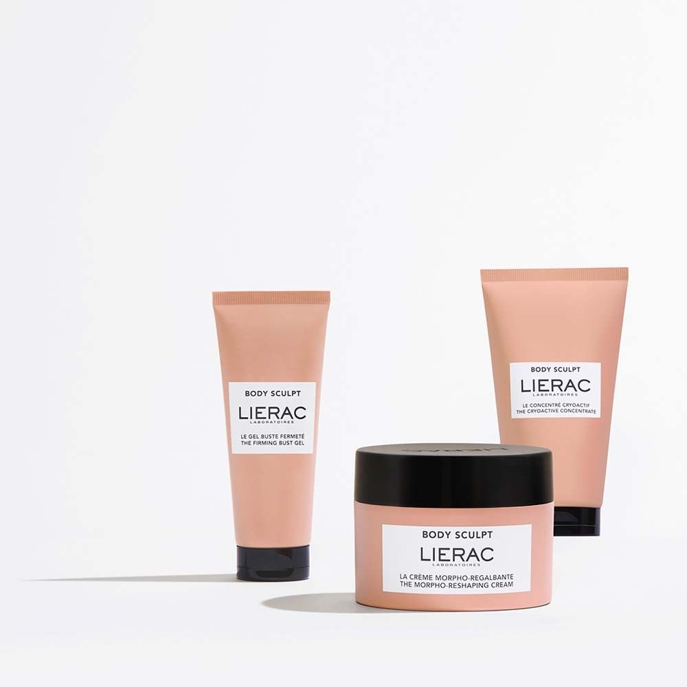 Tre prodotti: due tubi e un vaso. Scritta: LIERAC, BODY SCULPT, LA CRÈME MORPHO-REGALBANTE, THE MORPHO-RESHAPING CREAM.