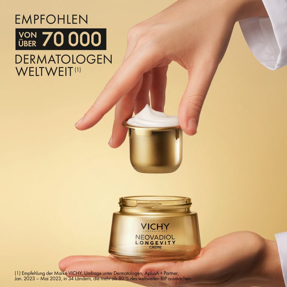 Applicazione: applicare la crema al mattino su viso, collo e décolleté e massaggiare.