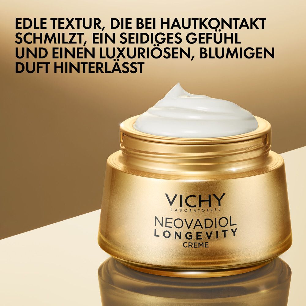 Donna con zone del viso evidenziate. Testo: Volume visibile per 5 zone del viso.