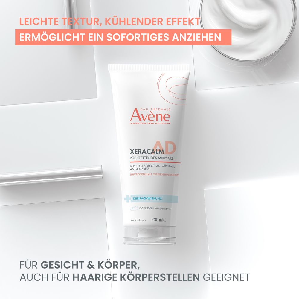 Tre prodotti: Olio detergente, Milky Gel, Acqua termale. Testo: XeraCalm AD. Acqua termale Avène.