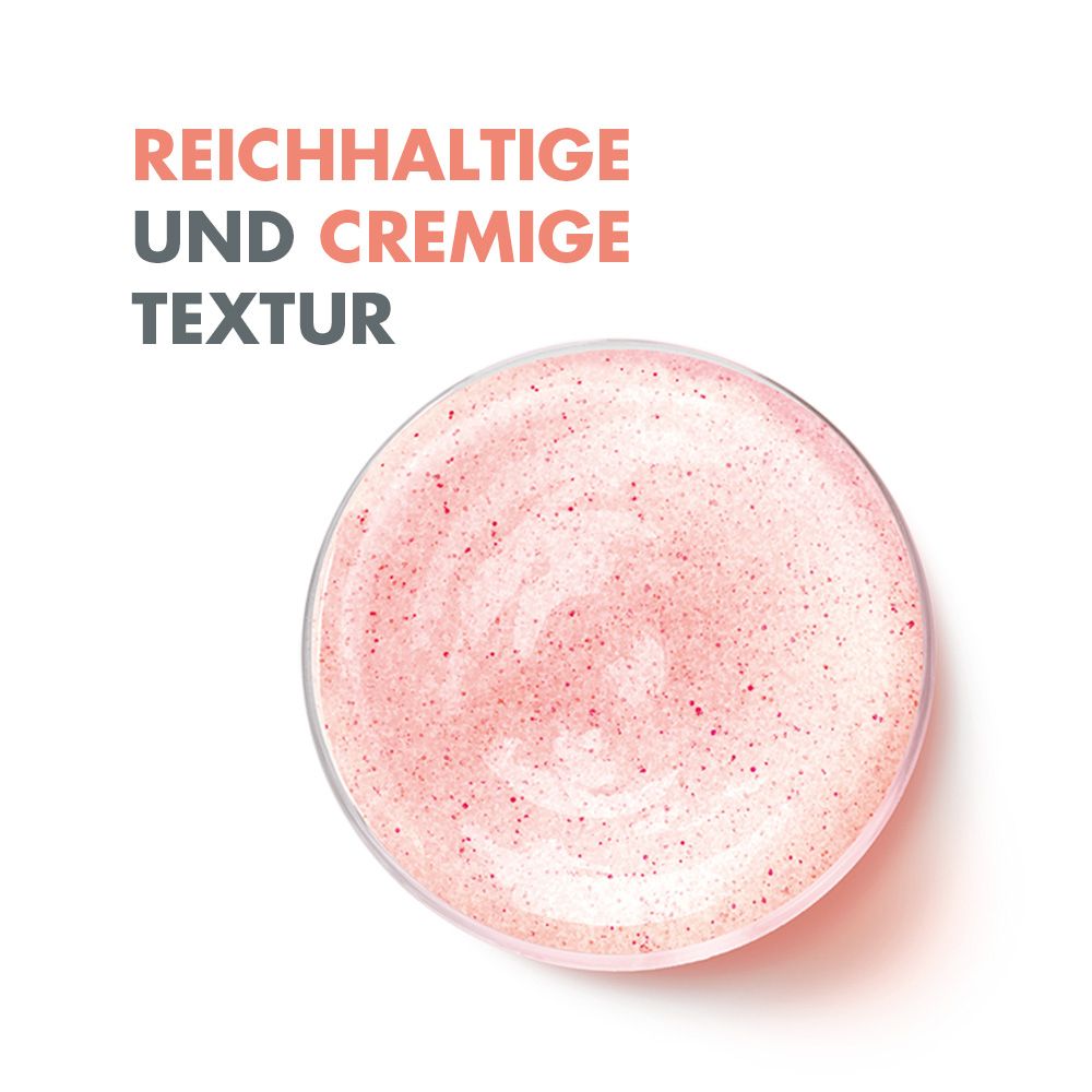 Crema rosa con particelle fini in una ciotola.