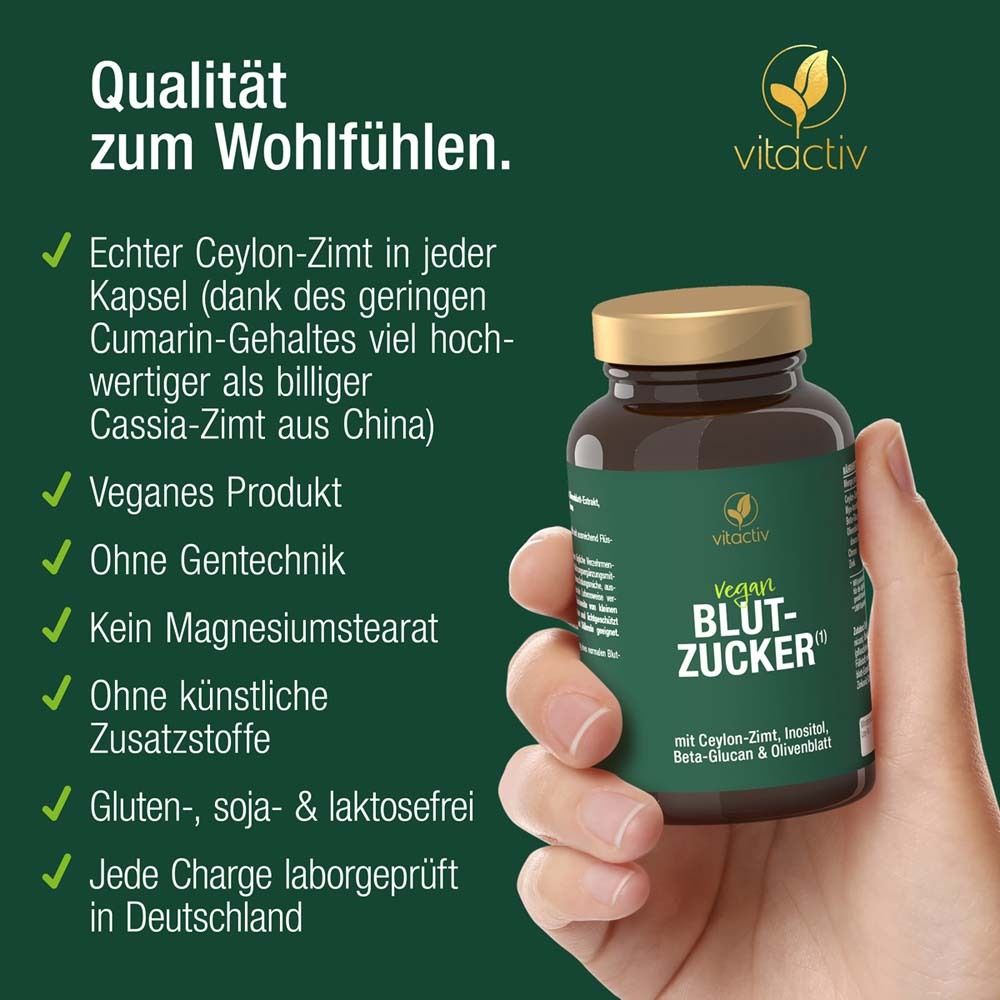 Mano che tiene un flacone di capsule. Testo: Qualità per il benessere. Vegano, senza OGM, senza stearato di magnesio, senza glutine, soia e lattosio.