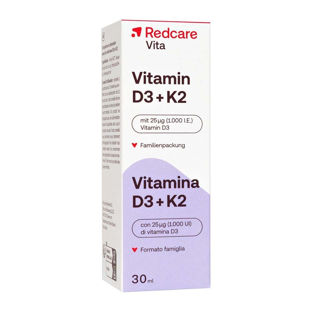 Confezione bianca con scritta: Redcare Vita Vitamin D3 + K2. 30ml. Gocce con 25µg di vitamina D3.