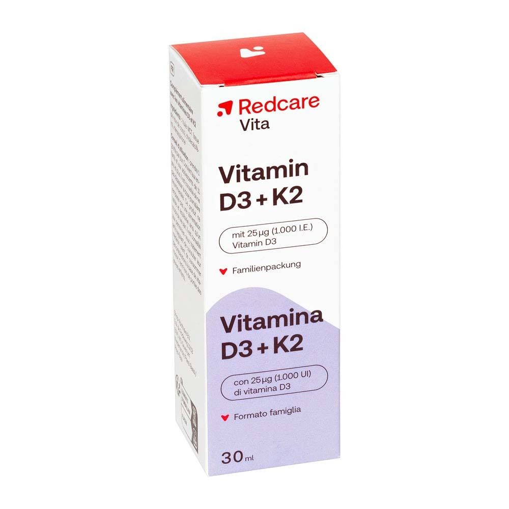 Confezione bianca con scritta: Redcare Vita Vitamin D3 + K2. 30ml. Gocce con 25µg di vitamina D3.