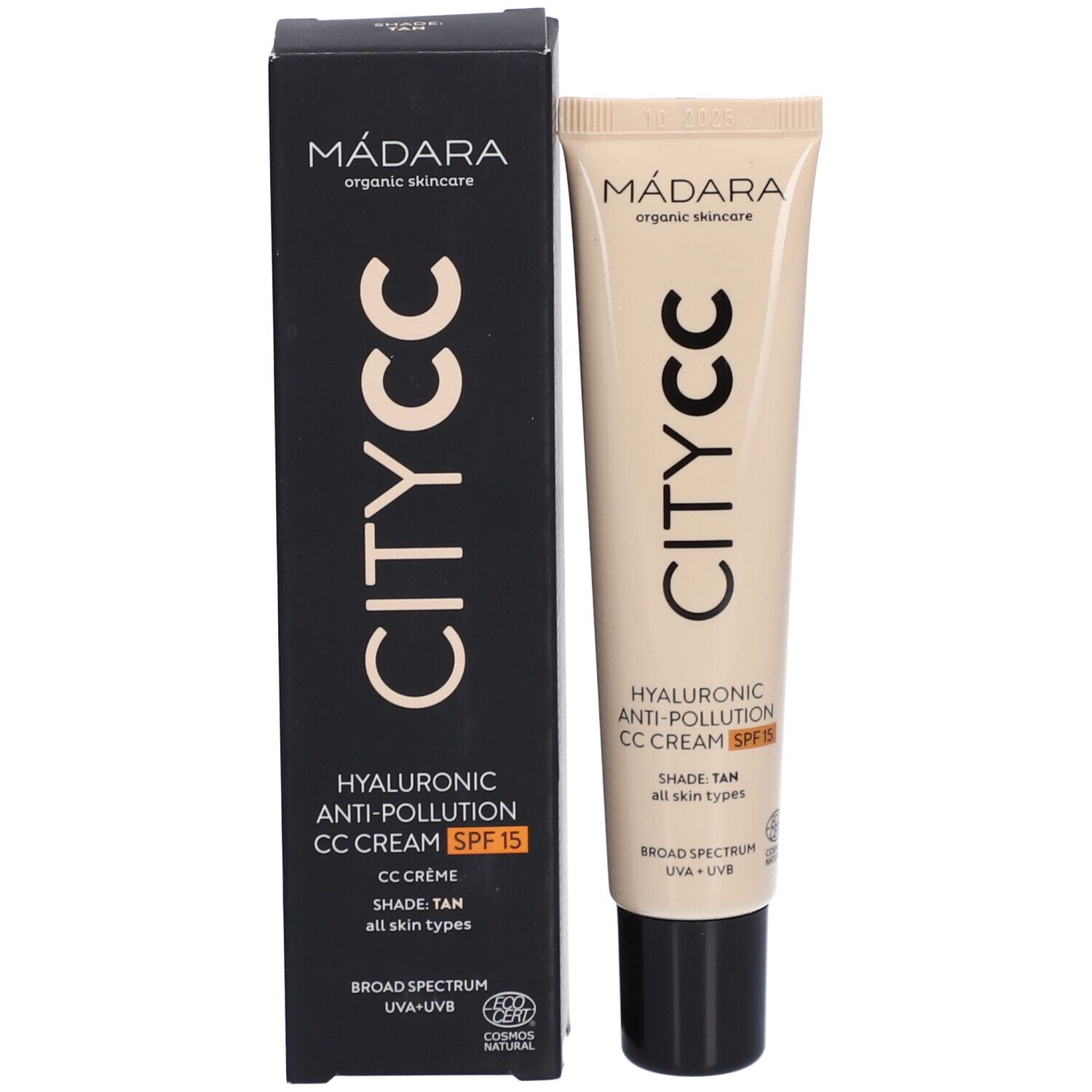 Confezione del prodotto: tubo e scatola. Scritta: MÁDARA, CITY CC, Crema CC anti-inquinamento all'acido ialuronico SPF15. Tonalità Tan. Cosmos Natural.